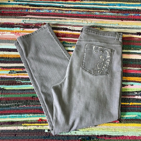 Gloria Vanderbilt Gray Bedazzled Amanda Jeans-#1965+ - Picture 9 of 12